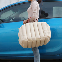 👜 NIDO DE VIAJE 2 EN 1 - Bolsa segura y cama cálida para tus escapadas con peludos.